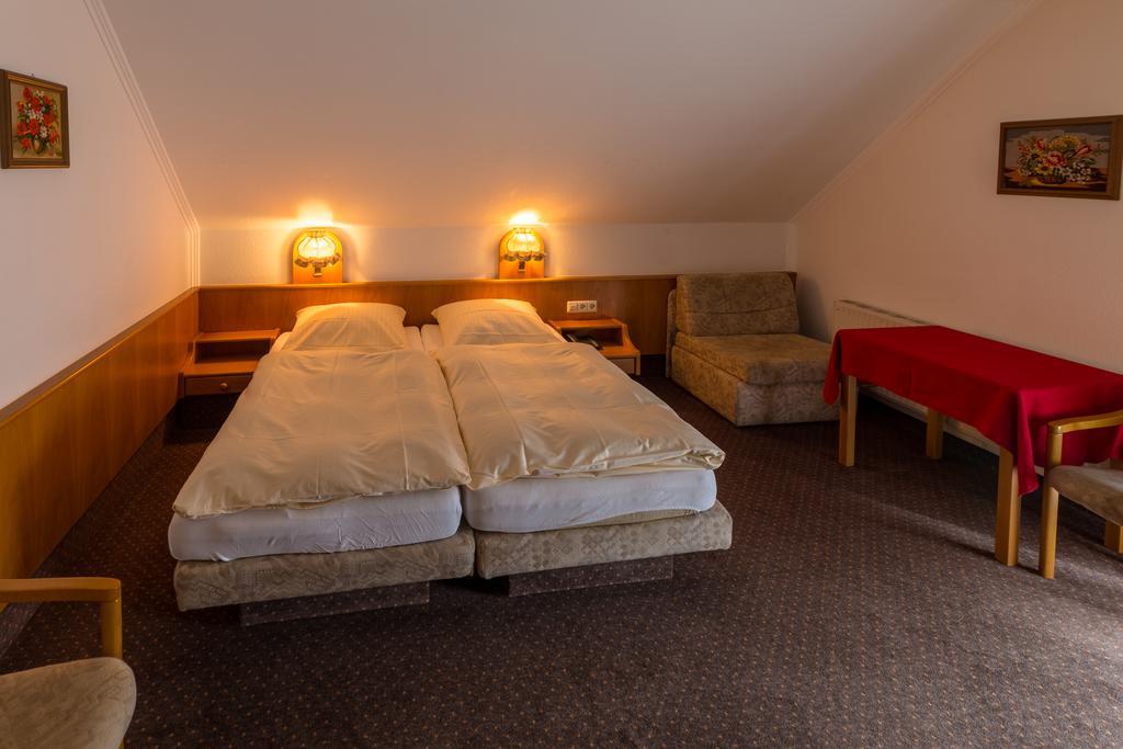 Hotel Restaurant Berghof Sohren Eksteriør bilde