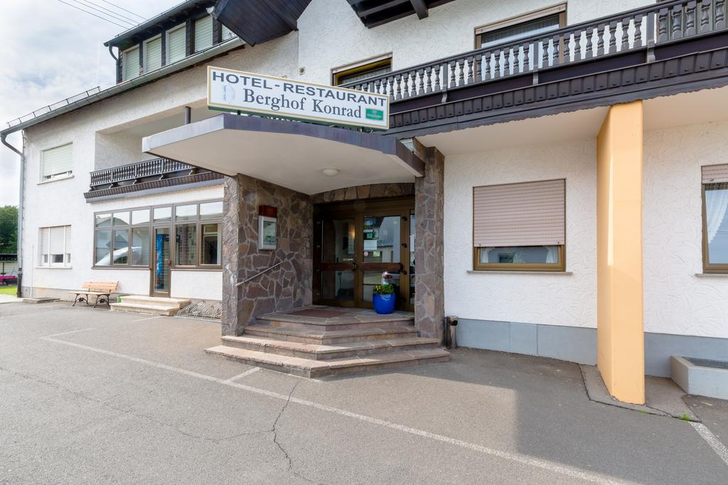 Hotel Restaurant Berghof Sohren Eksteriør bilde